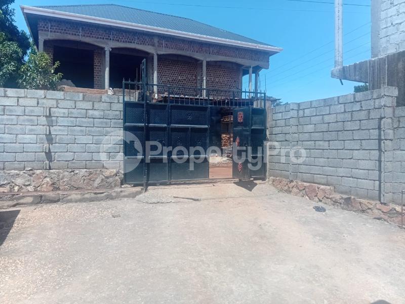 3 bedroom Villa for sale Garuga Entebbe road  Kampala Central Kampala Central - 5