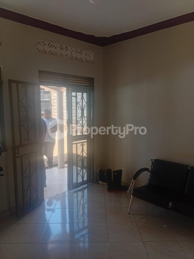 3 bedroom Villa for sale Garuga Entebbe road  Kampala Central Kampala Central - 4