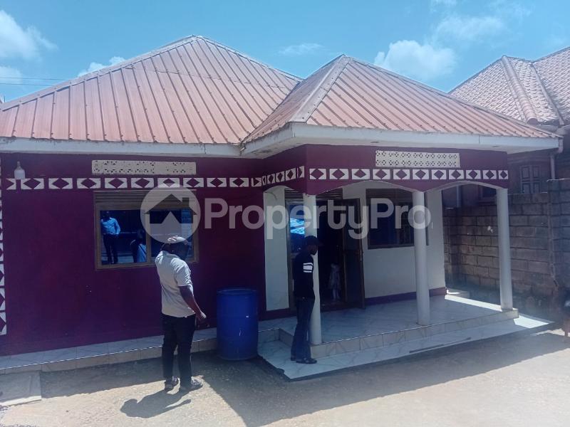 3 bedroom Villa for sale Garuga Entebbe road  Kampala Central Kampala Central - 2