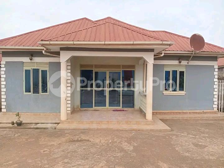 4 bedroom Bungalow Apartment for sale Mbalawa road  Kampala Central Kampala Central - 6