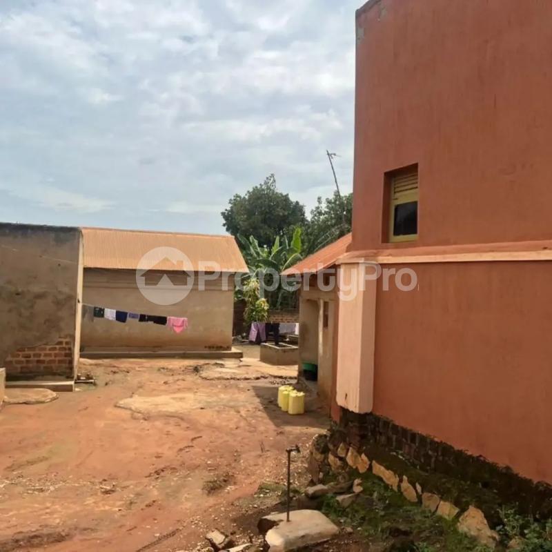 Villa for sale Bweyogerere jokasi Kampala Central Kampala Central - 1