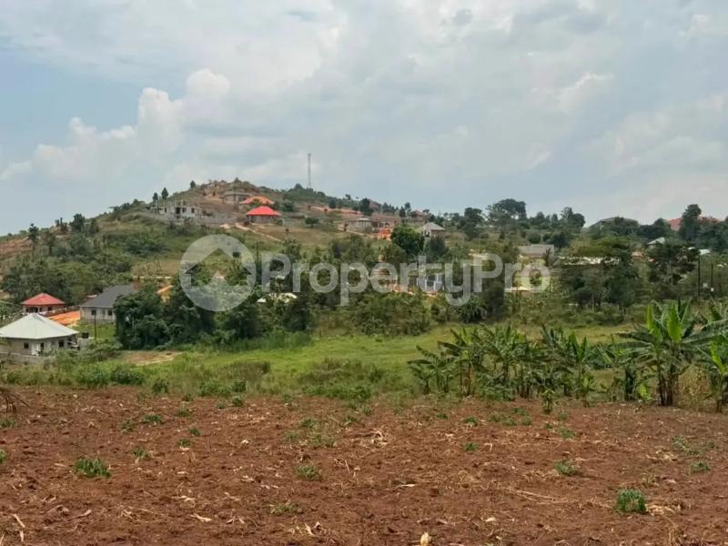 Land for sale Kiwenda Luweero Central - 1