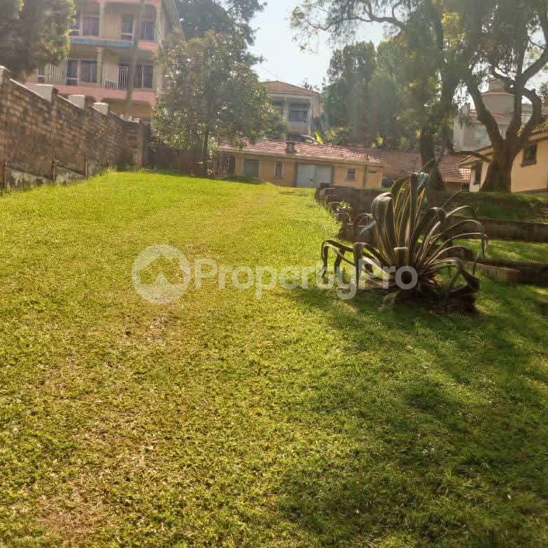 Land for sale Mbuya mutungo hill Kampala Central Kampala Central - 1