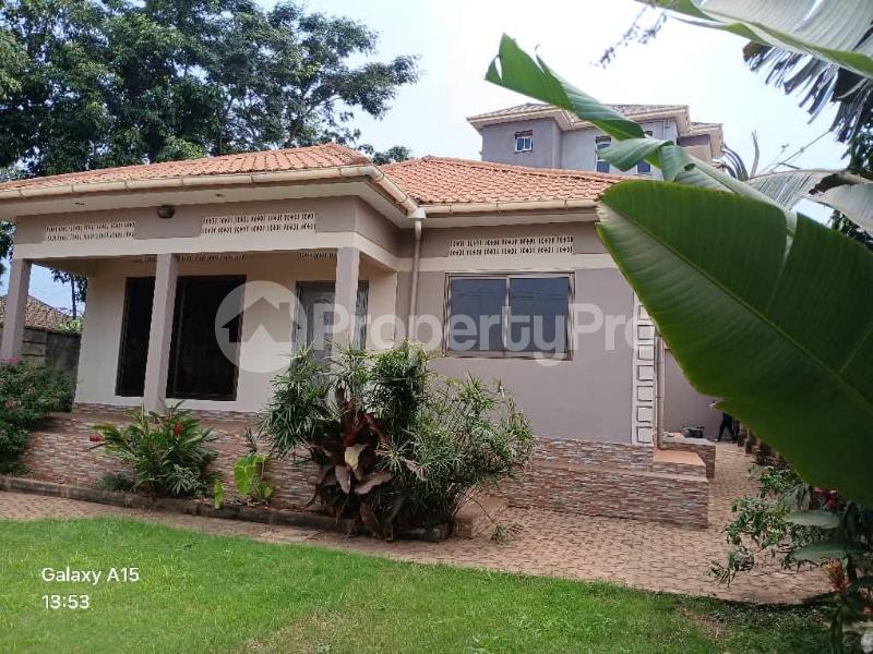 4 bedroom Villa for sale Buwate road  Kira Wakiso Central - 2