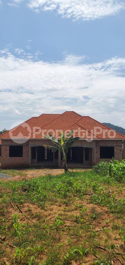 4 bedroom Villa for sale Nakawuka Kasanje Wakiso Central - 2