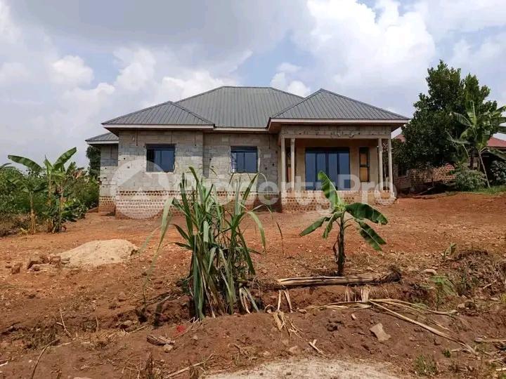 3 bedroom Bungalow Apartment for sale Gayaza  Kampala Central Kampala Central - 3