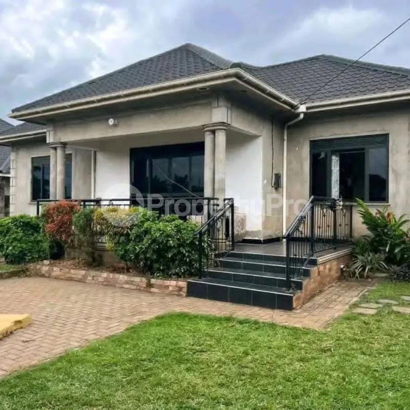 4 bedroom Villa for sale Kira parliamentary circle estate  Kira Wakiso Central - 1