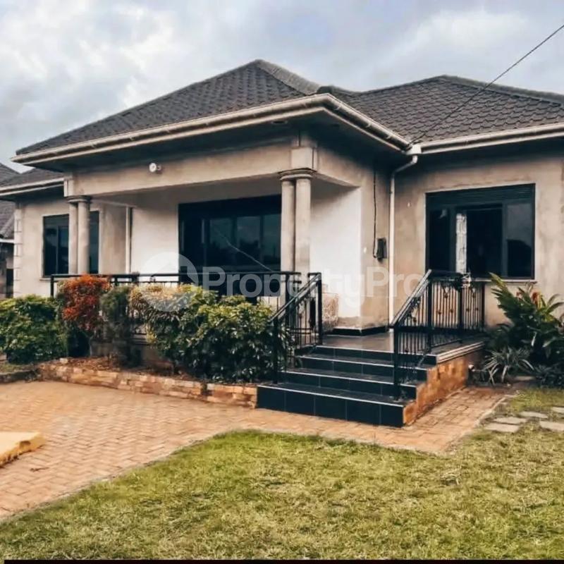 4 bedroom Villa for sale Kira parliamentary circle estate  Kira Wakiso Central - 4