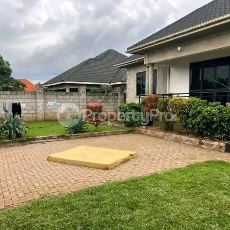4 bedroom Villa for sale Kira parliamentary circle estate  Kira Wakiso Central - 2