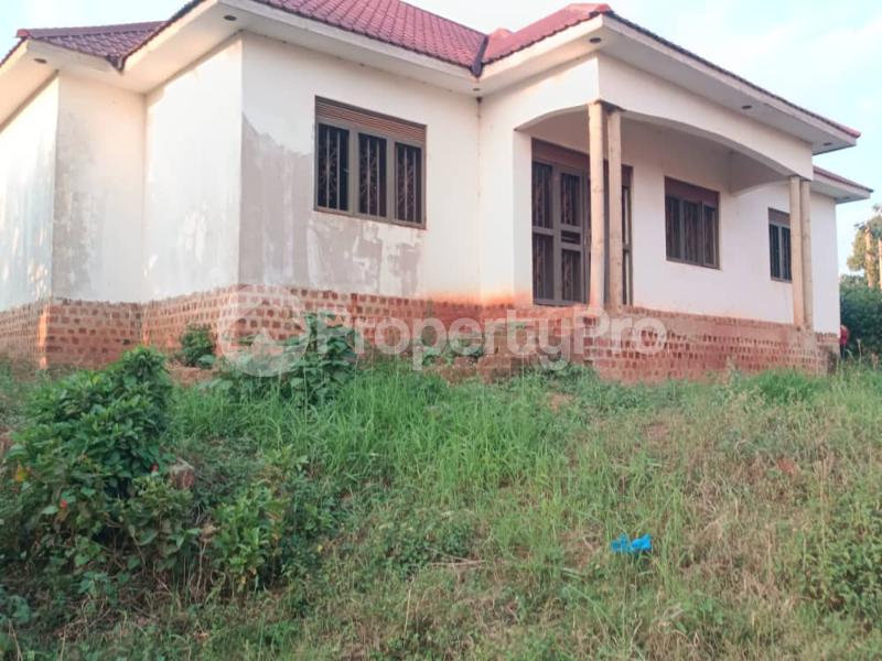 3 bedroom Bungalow Apartment for sale Kira road  Kampala Central Kampala Central - 0