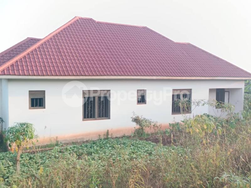 3 bedroom Bungalow Apartment for sale Kira road  Kampala Central Kampala Central - 1