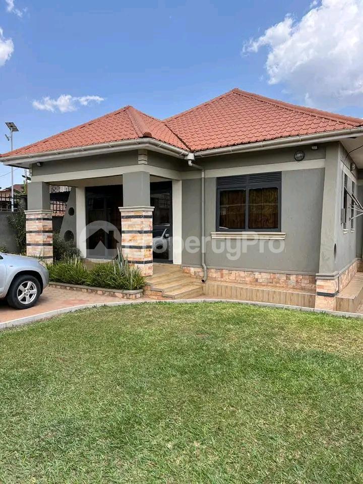 3 bedroom Bungalow Apartment for sale Kira road  Kampala Central Kampala Central - 0