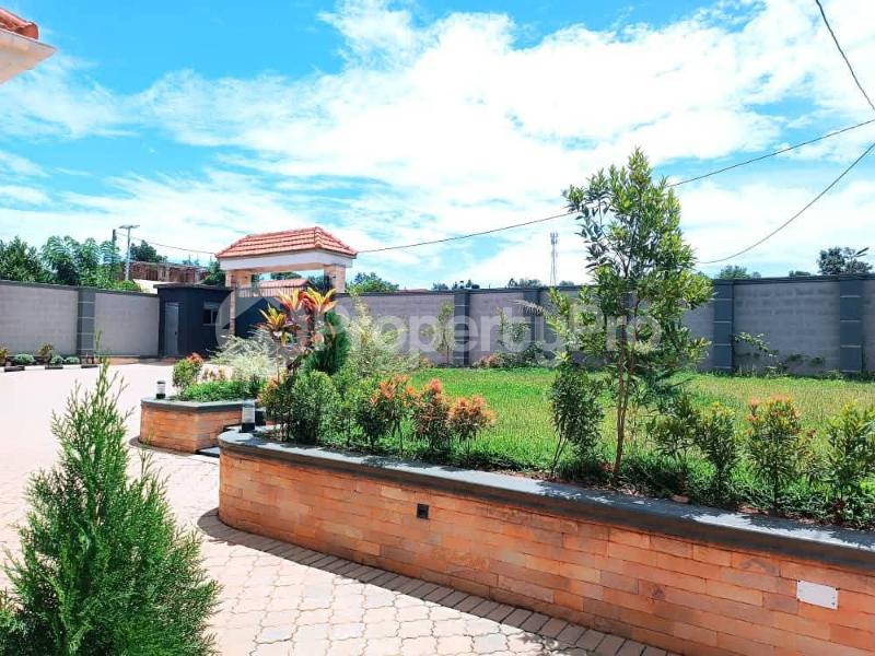 4 bedroom Villa for sale Namugongo road Kira Wakiso Central - 2