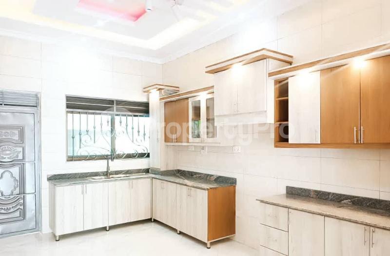 4 bedroom Villa for sale Namugongo road Kira Wakiso Central - 9