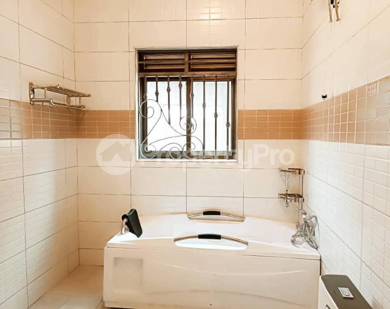 4 bedroom Villa for sale Namugongo road Kira Wakiso Central - 5