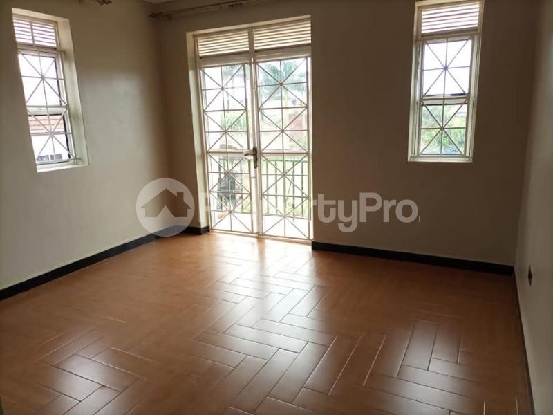 4 bedroom Apartment for sale Kira mameritor road  Kira Wakiso Central - 1