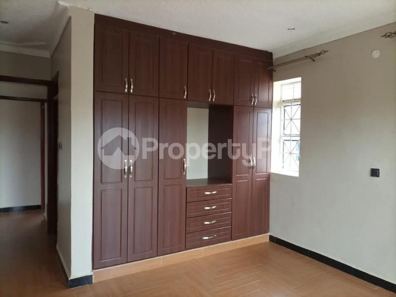 4 bedroom Apartment for sale Kira mameritor road  Kira Wakiso Central - 4
