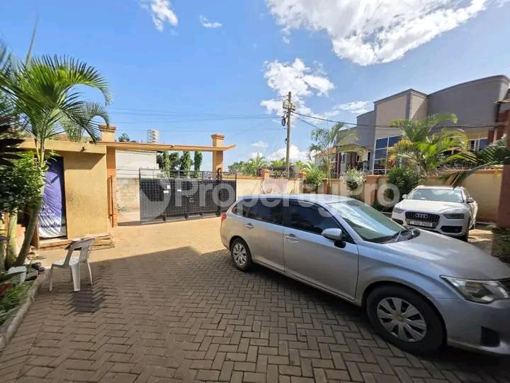 1 bedroom mini flat  Apartment Block Apartment for sale  kyanja  Kampala Central Kampala Central - 4
