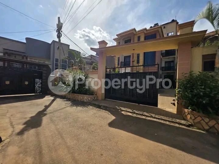 1 bedroom mini flat  Apartment Block Apartment for sale  kyanja  Kampala Central Kampala Central - 3