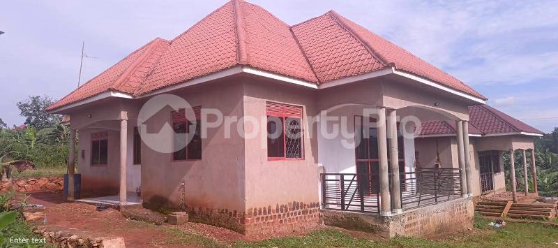 3 bedroom Villa for sale Gayaza manyangwa  Kira Wakiso Central - 3