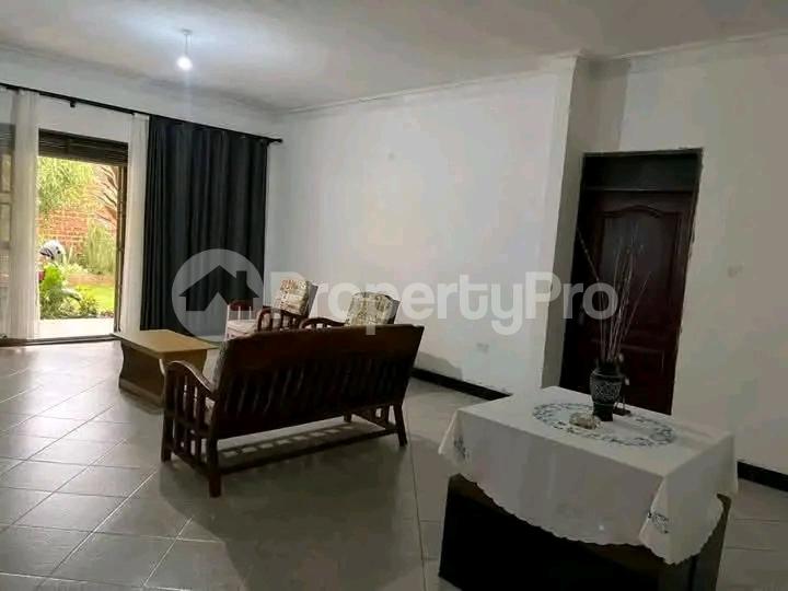 3 bedroom Bungalow Apartment for sale Mukono Nkowe  Mukono Central - 1