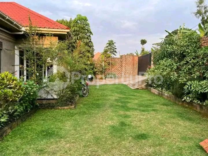 3 bedroom Bungalow Apartment for sale Mukono Nkowe  Mukono Central - 6