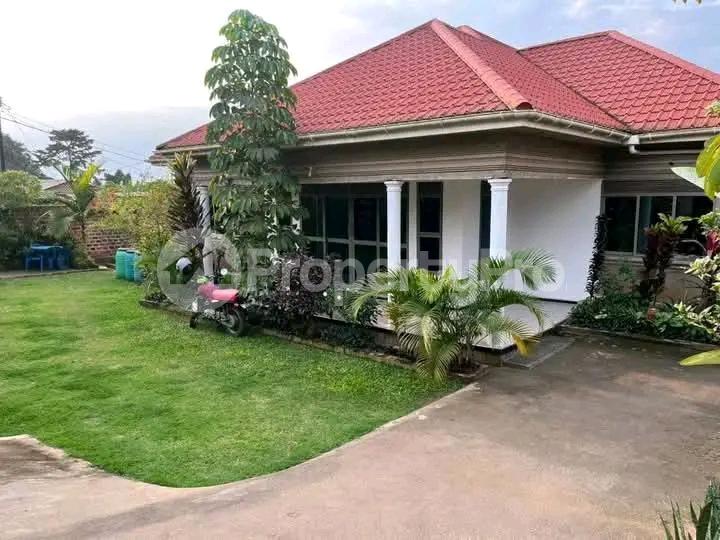 3 bedroom Bungalow Apartment for sale Mukono Nkowe  Mukono Central - 5