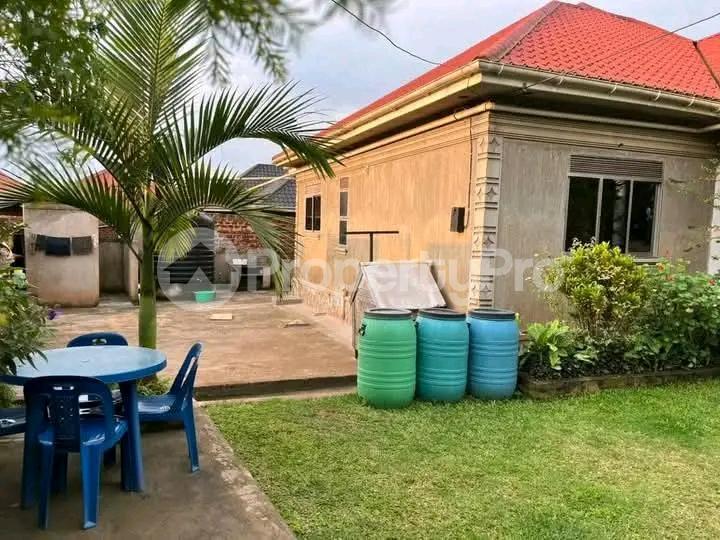3 bedroom Bungalow Apartment for sale Mukono Nkowe  Mukono Central - 0