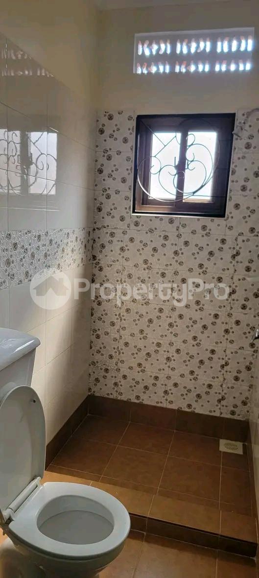 5 bedroom Bungalow Apartment for sale Najjera buwate  Kampala Central - 3