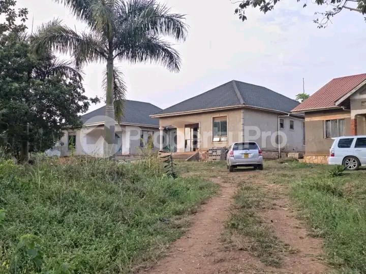 Land for sale Namugongo road  Kampala Central Kampala Central - 0