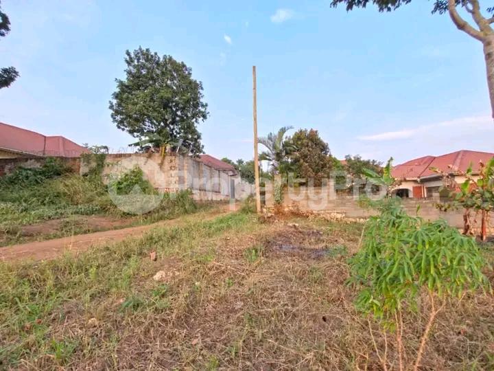 Land for sale Namugongo road  Kampala Central Kampala Central - 1