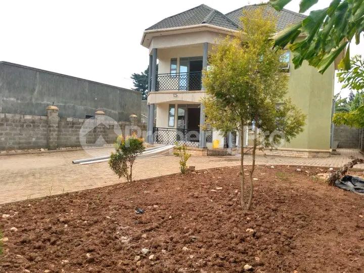 4 bedroom Bungalow Apartment for sale Kira bulindo  Kampala Central - 3