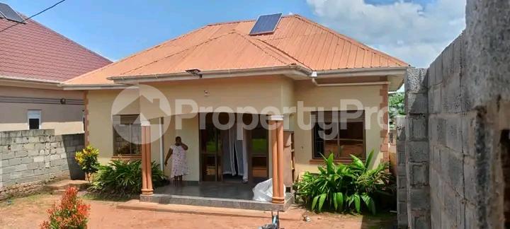 3 bedroom Bungalow Apartment for sale Kitende  Kampala Central Kampala Central - 3