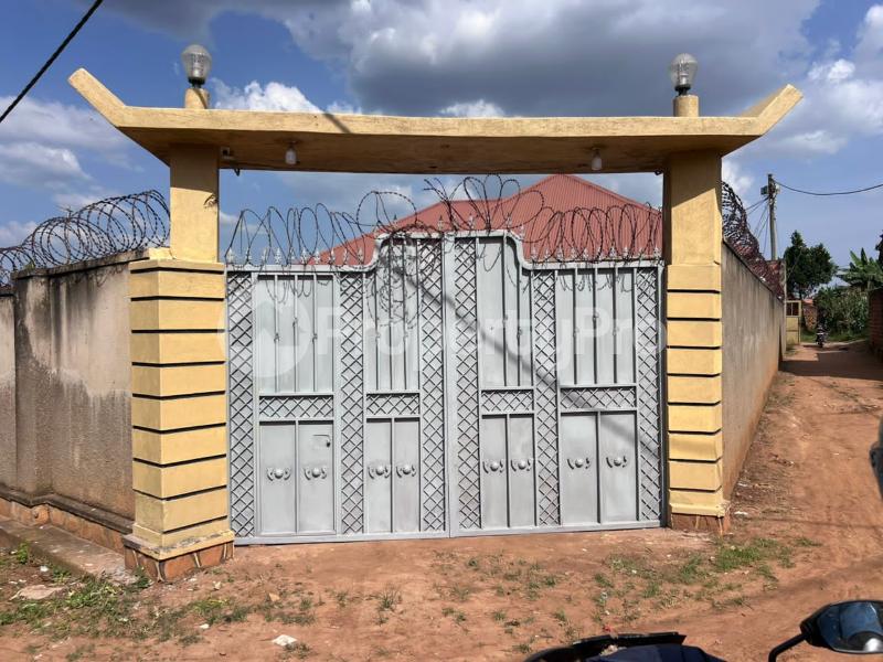 3 bedroom Villa for sale Seeta namugongo road  Goma Mukono Central - 0