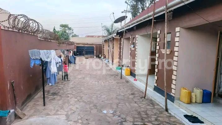 1 bedroom mini flat  Apartment Block Apartment for sale Bweyogerere  Kampala Central Kampala Central - 3