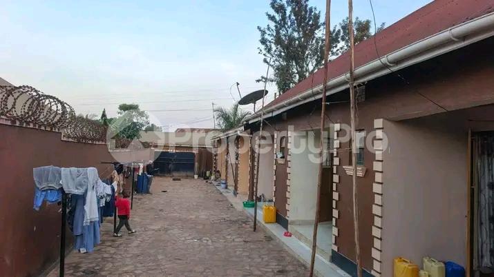 1 bedroom mini flat  Apartment Block Apartment for sale Bweyogerere  Kampala Central Kampala Central - 0