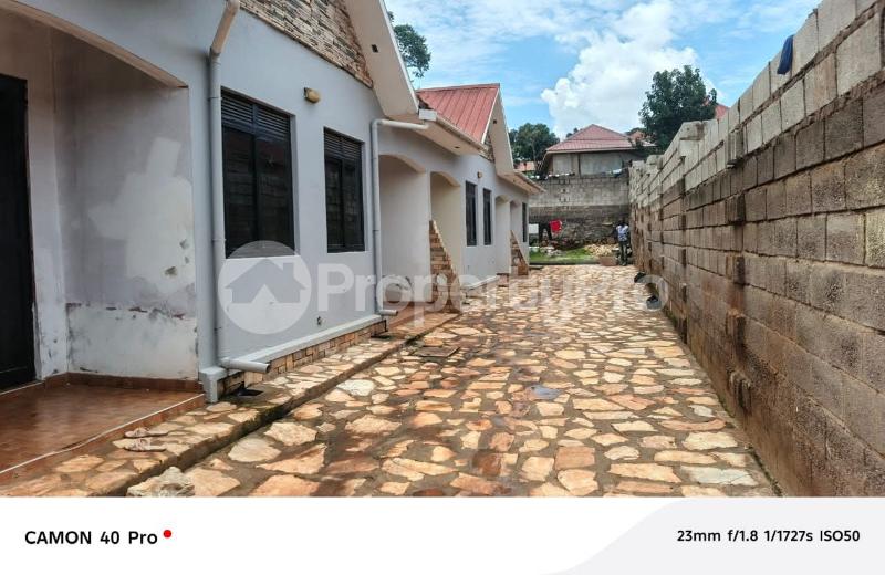1 bedroom mini flat  Bungalow Apartment for sale Bweyogerere nantabulirirwa Goma Mukono Central - 1