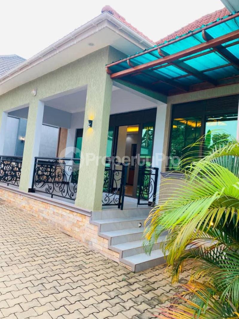 4 bedroom Villa for sale Kitende Entebbe road  Kampala Central Kampala Central - 3