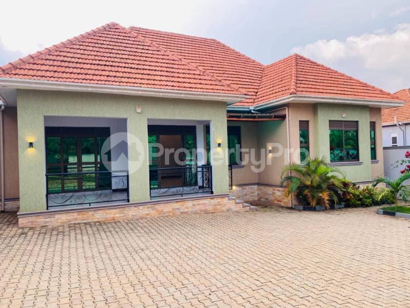 4 bedroom Villa for sale Kitende Entebbe road  Kampala Central Kampala Central - 0