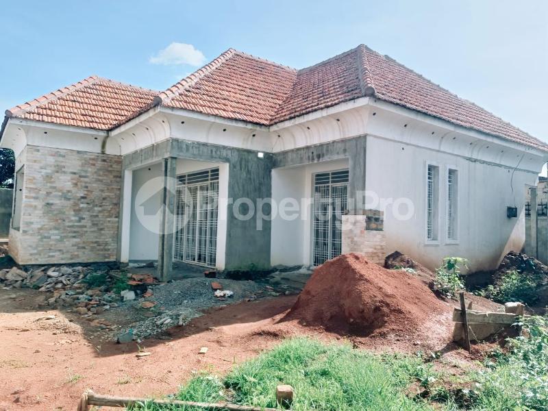 4 bedroom Bungalow Apartment for sale Namugongo road  Kampala Central Kampala Central - 0
