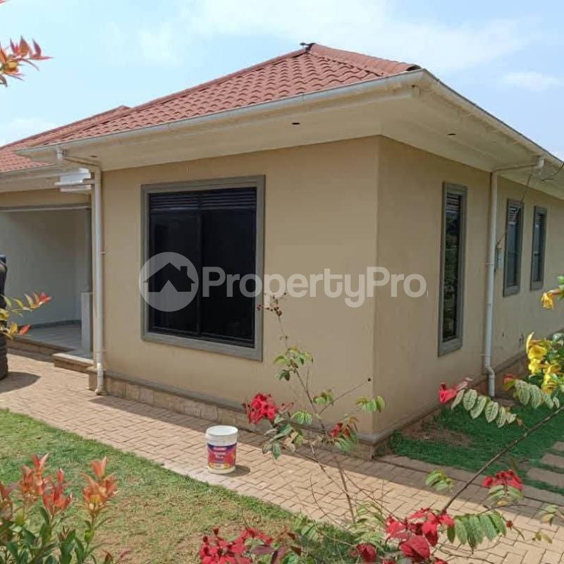 4 bedroom Villa for sale Namugongo Jinja misindye  Kampala Central Kampala Central - 2