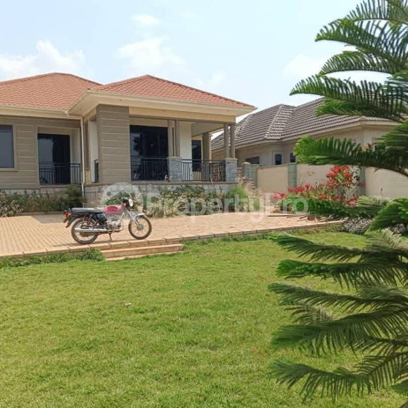 4 bedroom Villa for sale Namugongo Jinja misindye  Kampala Central Kampala Central - 3