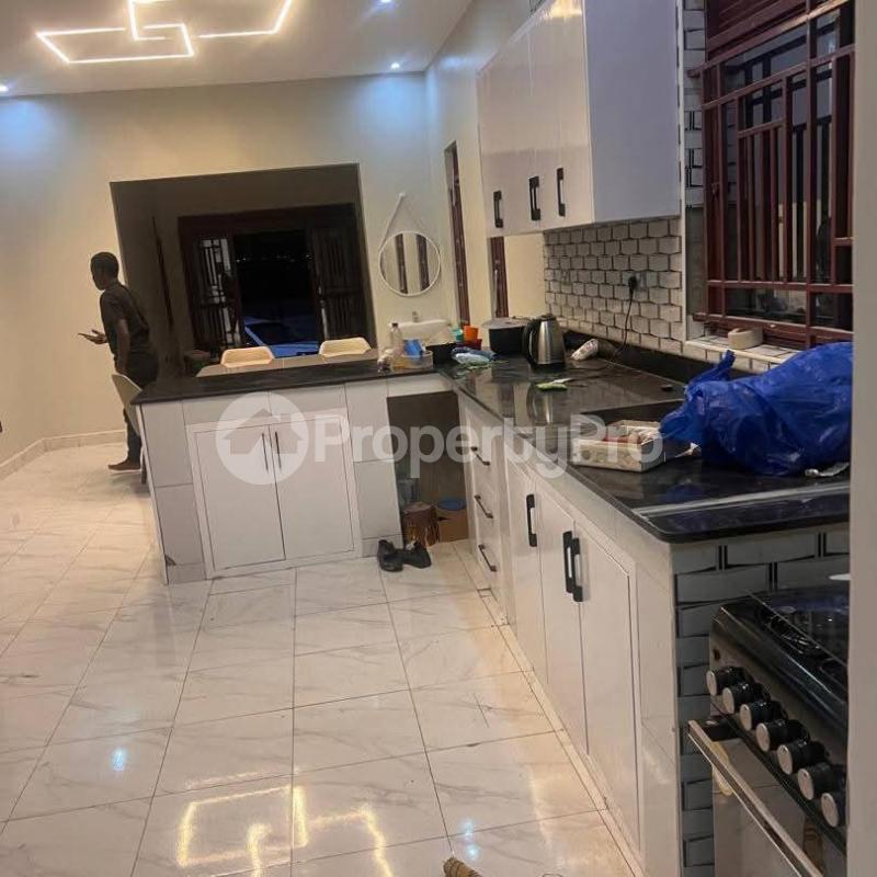 3 bedroom Villa for sale Kitende lumuli Entebbe road  Kampala Central Kampala Central - 5