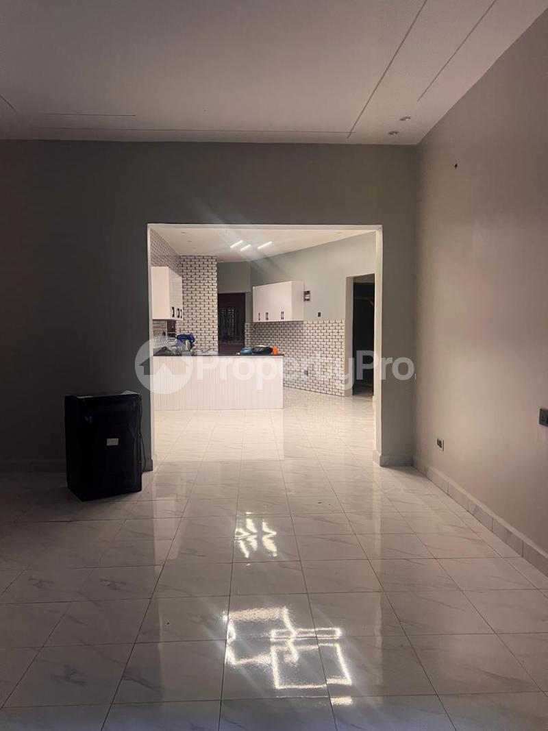 3 bedroom Villa for sale Kitende lumuli Entebbe road  Kampala Central Kampala Central - 3