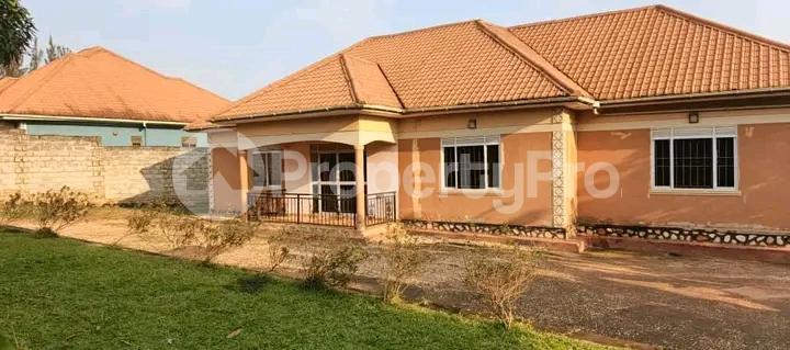 4 bedroom Bungalow Apartment for sale Kasangati nangabo  Kampala Central - 6