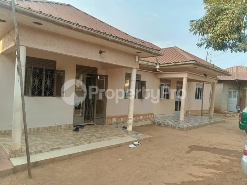 2 bedroom Apartment Block Apartment for sale Bweyogerere kiwanga  Kampala Central Kampala Central - 2
