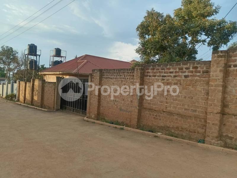 2 bedroom Apartment Block Apartment for sale Bweyogerere kiwanga  Kampala Central Kampala Central - 1