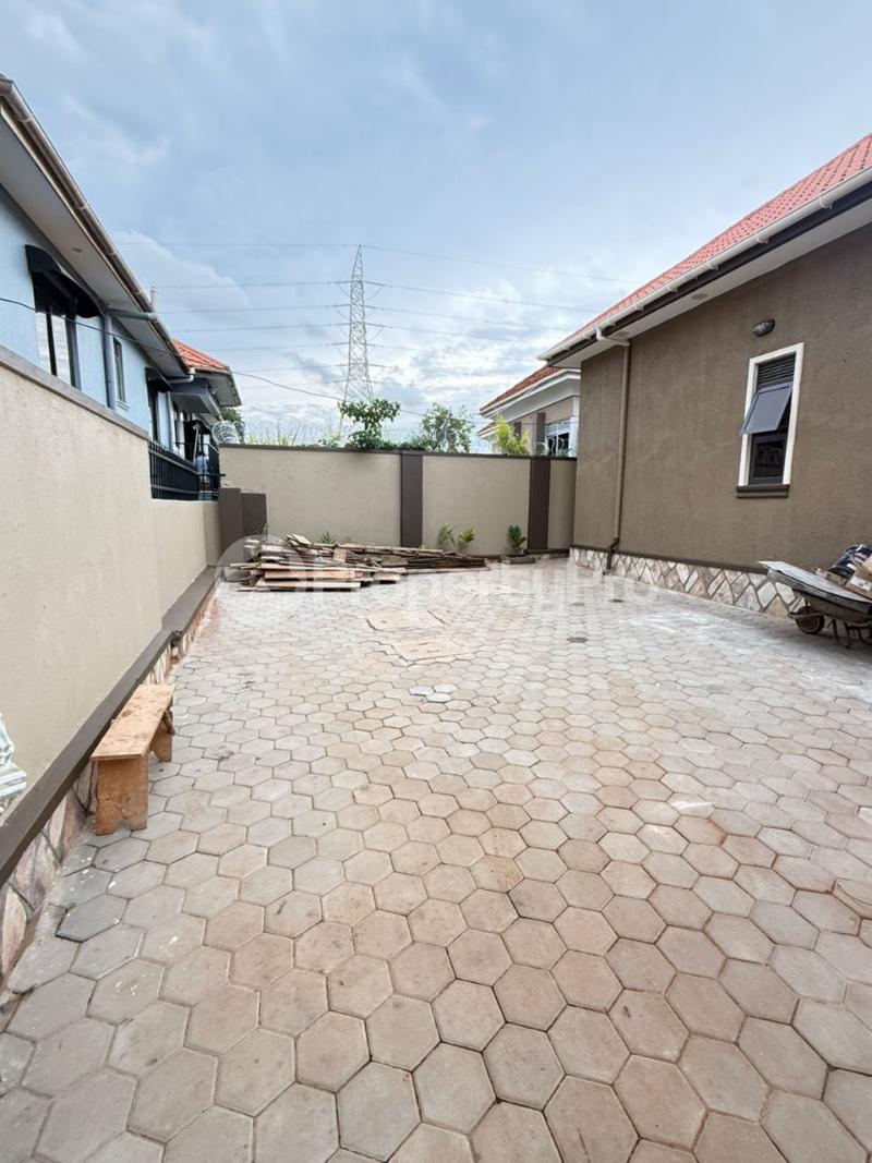 1 bedroom mini flat  Apartment Block Apartment for sale najjera Nabweru Wakiso Central - 0