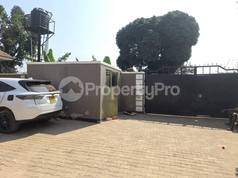 2 bedroom Apartment Block Apartment for sale Kyengera Kampala Central Kampala Central - 3
