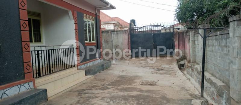 2 bedroom Bungalow Apartment for sale Gayaza hormisdallen  Gayaza Wakiso Central - 4
